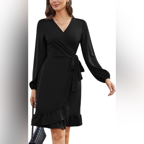 Dresses & Skirts - NWT Ruffled Long Sleeve Wrap Dress Size Large